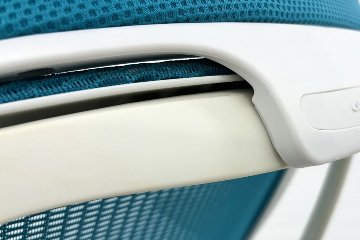 オカムラ シルフィーチェア 中古 2015年製 エクストラハイバック 可動肘 OKAMURA Sylphy 中古オフィス家具 ブルーグリーンの画像
