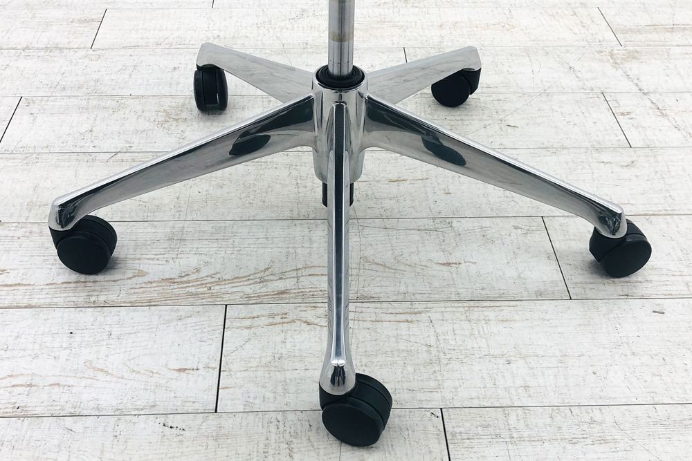 【専用ページ】 12脚セット バロンチェア 中古 2018年製 ブラック 可動肘 ハイバック ポリッシュフレーム 座クッションの画像