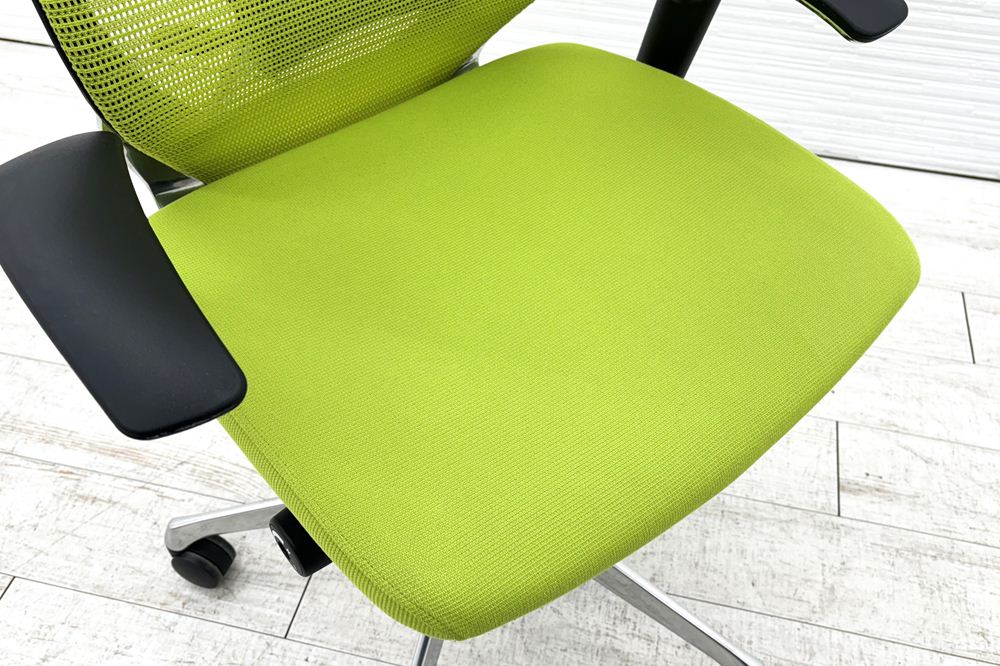 バロンチェア オカムラ 2018年製 中古 Baron 中古オフィス家具 ポリッシュフレーム メッシュ ハイバック ランバーサポート ライムグリーンの画像