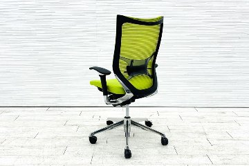 バロンチェア オカムラ 2018年製 中古 Baron 中古オフィス家具 ポリッシュフレーム メッシュ ハイバック ランバーサポート ライムグリーンの画像