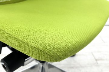 バロンチェア オカムラ 2018年製 中古 Baron 中古オフィス家具 ポリッシュフレーム メッシュ ハイバック ランバーサポート ライムグリーンの画像