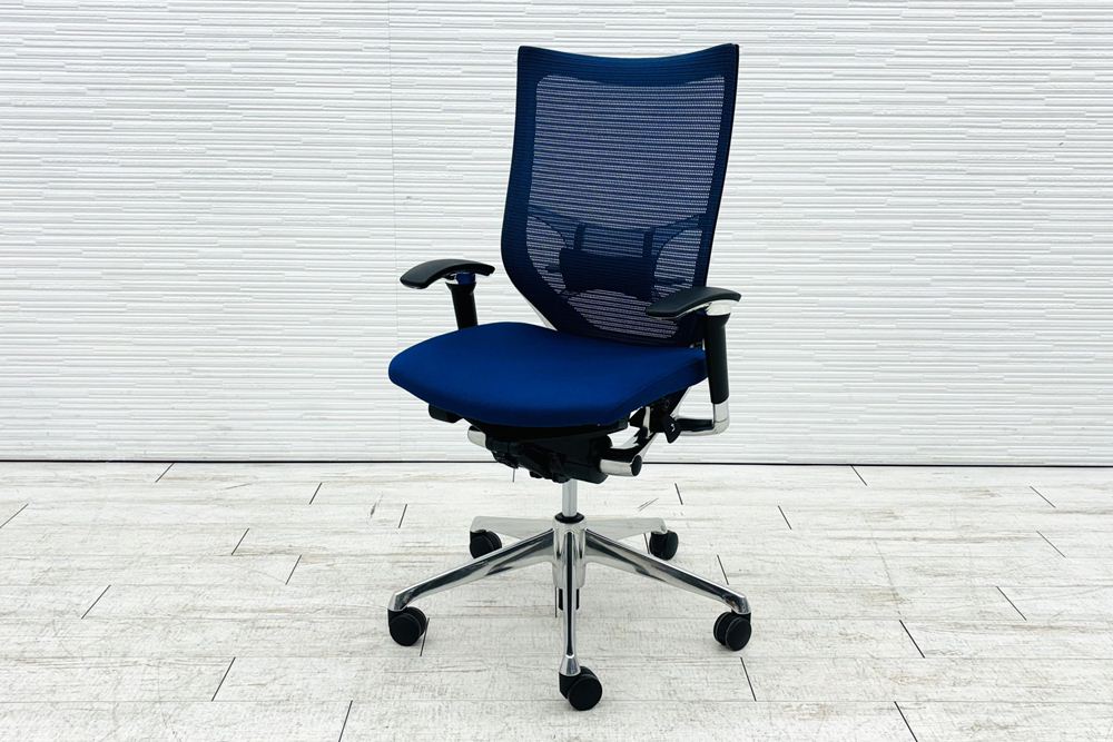 バロンチェア オカムラ 2018年製 中古 メッシュチェア Baron 中古オフィス家具 ハイバック ランバーサポート ミディアムブルーの画像