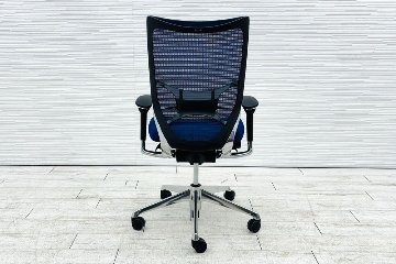 バロンチェア オカムラ 2018年製 中古 メッシュチェア Baron 中古オフィス家具 ハイバック ランバーサポート ミディアムブルーの画像