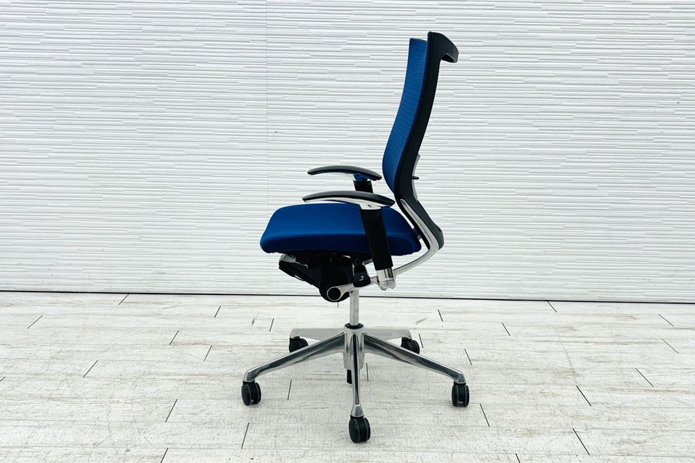 バロンチェア オカムラ 中古 OKAMURA Baron 中古オフィス家具 ポリッシュフレーム メッシュ ハイバック ランバーサポート ミディアムブルーの画像