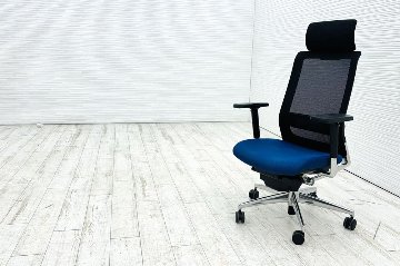 コクヨ エアフォート 中古 AIR FORT KOKUYO 背メッシュ 座クッション 可動肘 中古オフィス家具 ヘッドレスト付きの画像