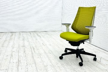 コクヨ デュオラチェア 中古 2018年製 KOKUYO Duora クッション 可動肘 中古オフィス家具 グリーンの画像