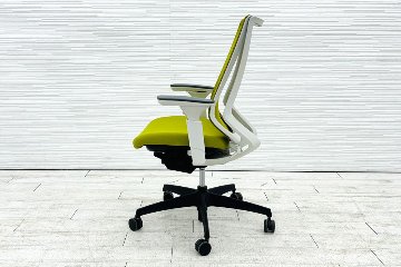 コクヨ デュオラチェア 中古 2018年製 KOKUYO Duora クッション 可動肘 中古オフィス家具 グリーンの画像