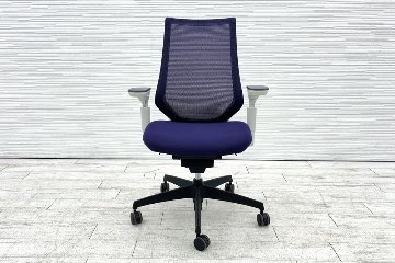 コクヨ デュオラチェア 中古 2018年製 KOKUYO Duora クッション 可動肘 中古オフィス家具 パープルの画像
