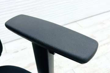 コクヨ シロッコチェア 中古 2017年製 Scirocco(シロッコ)シリーズ 可動肘 KOKUYO 中古オフィス家具 ブラックの画像