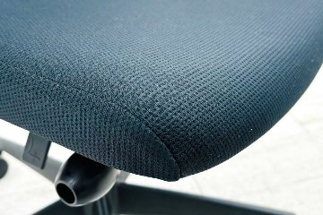 コクヨ シロッコチェア 中古 2017年製 Scirocco(シロッコ)シリーズ 可動肘 KOKUYO 中古オフィス家具 ブラックの画像