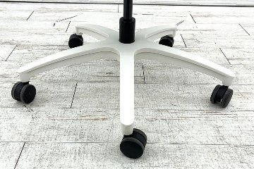 イトーキ エフチェア 2017年製 中古オフィスチェア クッション 可動肘 事務椅子 ITOKI 中古オフィス家具 KG-177JBH モスグリーンの画像