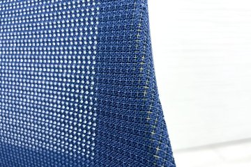 イトーキ エフチェア 2017年製 中古オフィスチェア クッション 可動肘 事務椅子 ITOKI 中古オフィス家具 ネイビーブルーの画像