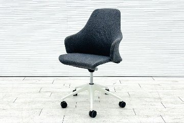 オカムラ emolto(エモルト)シリーズ 中古 ミーティングチェア 多目的チェア L434RW-FZW1 中古オフィス家具の画像