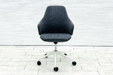 オカムラ emolto(エモルト)シリーズ 中古 ミーティングチェア 多目的チェア L434RW-FZW1 中古オフィス家具の画像