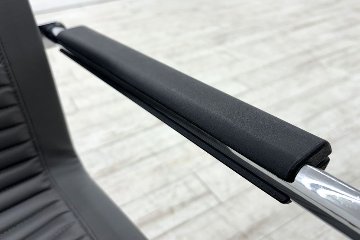【6脚セット】 オカムラ ドライプンクト ダイアログシリーズ 中古 ミーティングチェア 多目的チェア 8391RD-PB24の画像