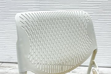 ルナチェア オカムラ 中古 ミーティングチェア ネスティングチェア 会議椅子 中古オフィス家具 81S1AY イエローの画像