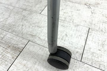 オカムラ グラータチェア 中古 【4本セット】 ネスティングチェア ミーティングチェア 肘無 ブルー 中古オフィス家具 の画像