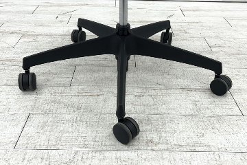 コクヨ デュオラチェア 中古 2018年製 KOKUYO Duora クッション 可動肘 中古オフィス家具 ブルーの画像
