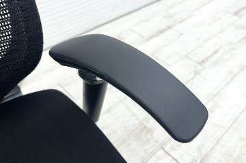 バロンチェア オカムラ 中古 OKAMURA Baron 中古オフィス家具 ポリッシュフレーム メッシュ ハイバック ランバーサポート ブラックの画像