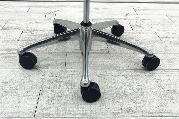 オカムラ サブリナチェア スタンダード 中古 2014年製 ハイバック 可動肘 中古オフィス家具 アジャストアーム OKAMURA Sabrina オレンジの画像