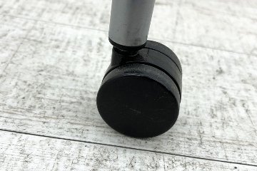 オカムラ ルナチェア 肘無 中古 OKAMURA Runa ミーティングチェア 会議椅子 ネスティングチェア 中古オフィス家具 81S1CA オレンジの画像