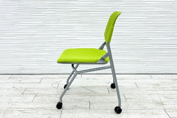 オカムラ ルナチェア 【4脚セット】 中古 肘無 Runa ミーティングチェア ネスティングチェア 会議椅子 中古オフィス家具 81S1EA ライムグリーンの画像