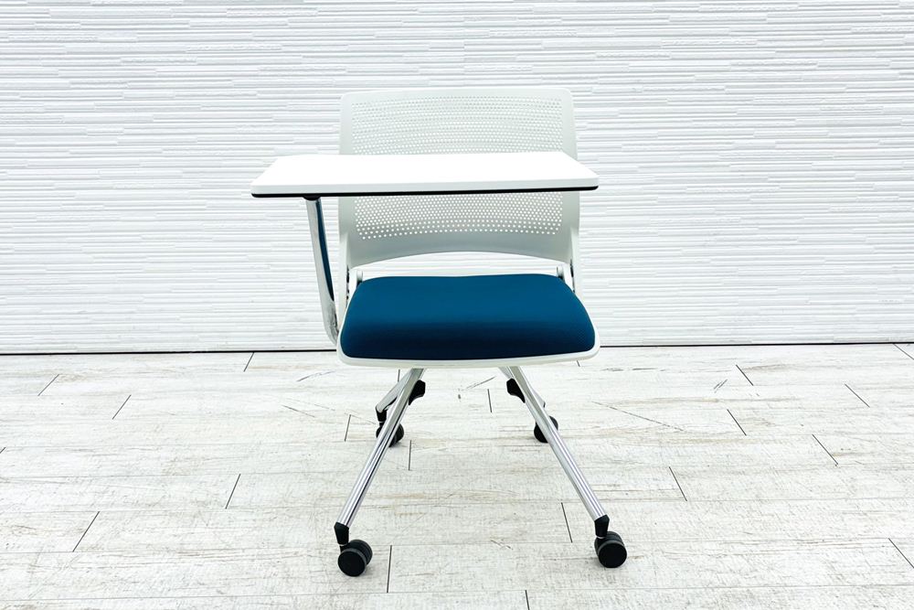 オカムラ COURIR クリールシリーズ ミーティングチェア 中古 【4脚セット】 会議椅子 ネスティングチェア 中古オフィス家具 9317XB-F008 テーブル付 プラムの画像