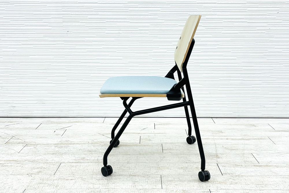 オカムラ ライブス ネスティングチェア 中古 【4脚セット】 Lives Nesting Chair ミーティングチェア 会議椅子 中古オフィス家具 セージの画像