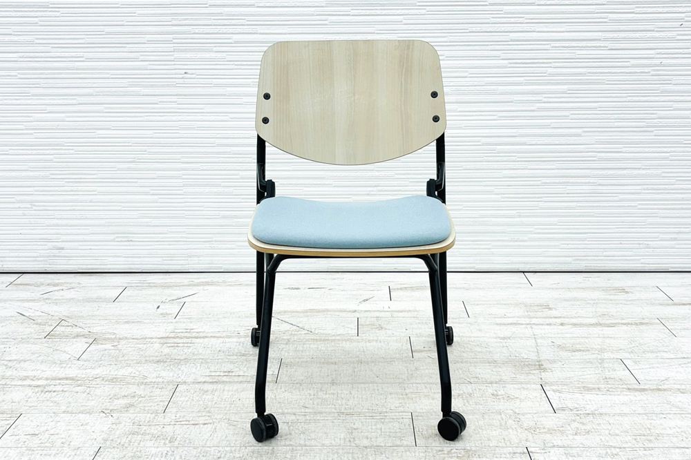 オカムラ ライブス ネスティングチェア 中古 【4脚セット】 Lives Nesting Chair ミーティングチェア 会議椅子 中古オフィス家具 セージの画像