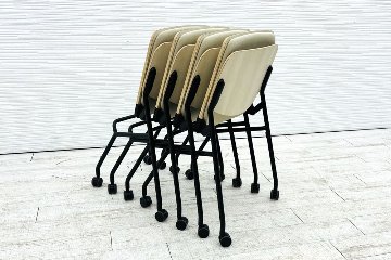 オカムラ ライブス ネスティングチェア 中古 【4脚セット】 Lives Nesting Chair ミーティングチェア 会議椅子 中古オフィス家具 ベージュの画像