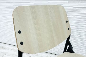 オカムラ ライブス ネスティングチェア 中古 Lives Nesting Chair ミーティングチェア 会議椅子 中古オフィス家具 ベージュの画像