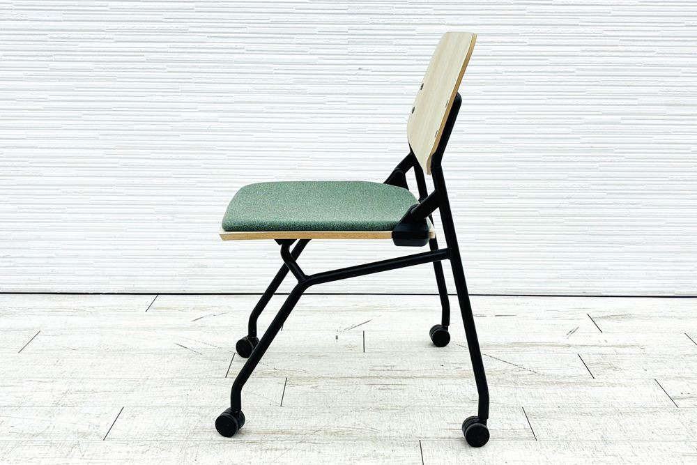 オカムラ ライブス ネスティングチェア 中古 Lives Nesting Chair ミーティングチェア 会議椅子 中古オフィス家具 ダークグリーンの画像