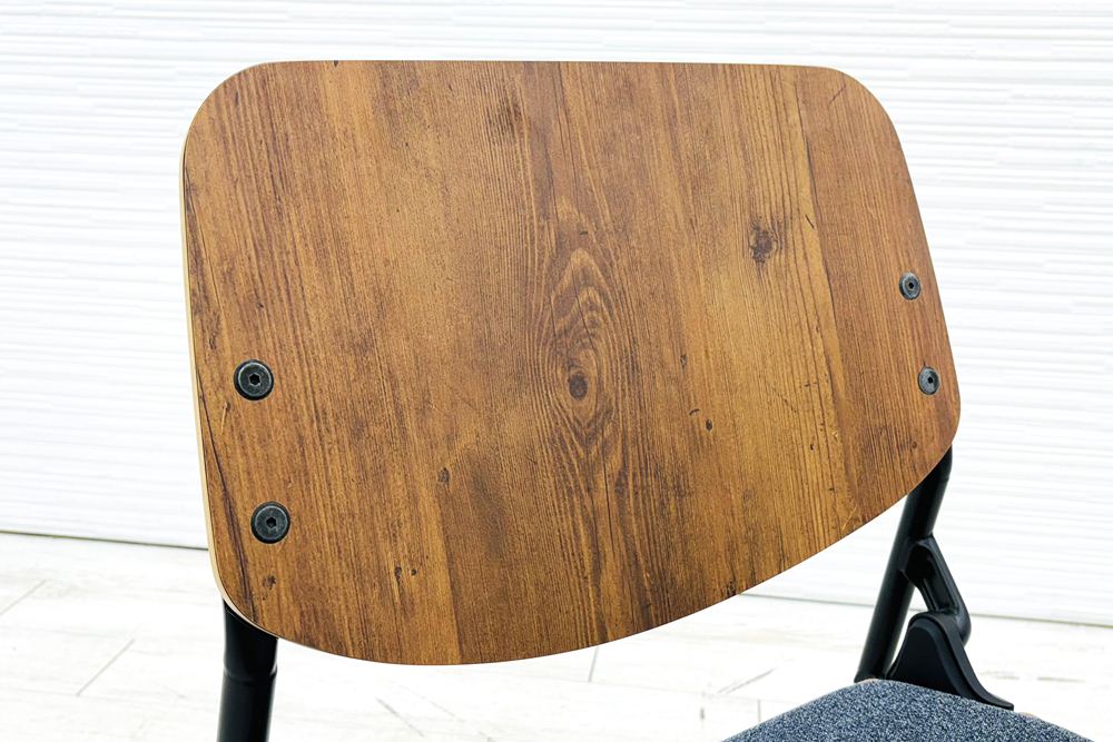 オカムラ ライブス ネスティングチェア 中古 【4脚セット】 Lives Nesting Chair ミーティングチェア 会議椅子 中古オフィス家具 インディゴの画像