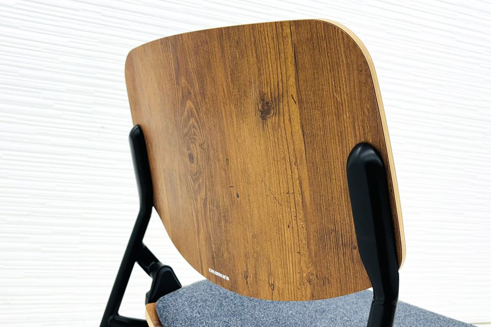 オカムラ ライブス ネスティングチェア 中古 Lives Nesting Chair ミーティングチェア 会議椅子 中古オフィス家具 インディゴの画像