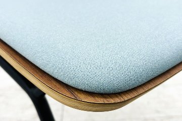 オカムラ ライブス ネスティングチェア 中古 Lives Nesting Chair ミーティングチェア 会議椅子 中古オフィス家具 セージの画像