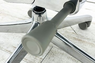 【未使用品】 自社保証有 エルゴヒューマンプロ2 オットマン 中古 ergohuman PRO2 Ottoman 中古オフィス家具 GYフレーム ホワイトメッシュ メモリーロッキング付の画像