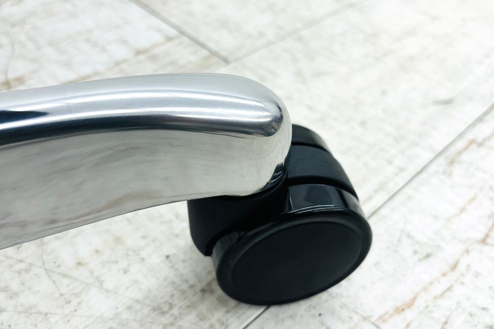 【未使用品】 自社保証有 エルゴヒューマンプロ2 中古 ergohuman PRO2 中古オフィス家具 BKフレーム ブラック メモリーロッキング付の画像