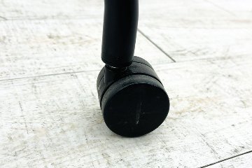 オカムラ ライブス ネスティングチェア 中古 Lives Nesting Chair ミーティングチェア 会議椅子 中古オフィス家具 グレーの画像