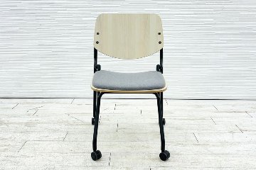 オカムラ ライブス ネスティングチェア 中古 Lives Nesting Chair ミーティングチェア 会議椅子 中古オフィス家具 グレーの画像