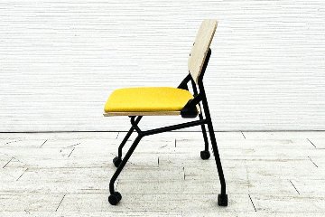 オカムラ ライブス ネスティングチェア 中古 Lives Nesting Chair ミーティングチェア 会議椅子 中古オフィス家具 イエローの画像