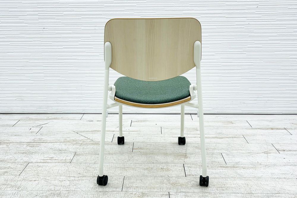 オカムラ ライブス ネスティングチェア 中古 Lives Nesting Chair ミーティングチェア 会議椅子 中古オフィス家具 ダークグリーンの画像