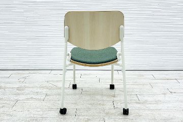 オカムラ ライブス ネスティングチェア 中古 Lives Nesting Chair ミーティングチェア 会議椅子 中古オフィス家具 ダークグリーンの画像