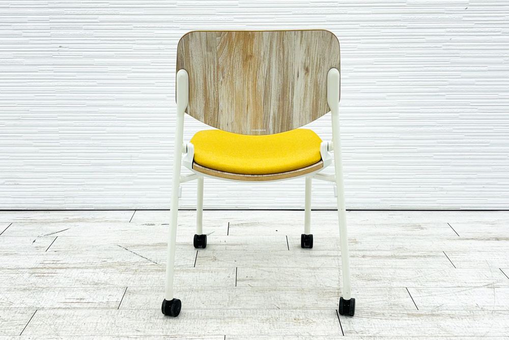 オカムラ ライブス ネスティングチェア 中古 Lives Nesting Chair ミーティングチェア 会議椅子 中古オフィス家具 イエローの画像