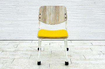 オカムラ ライブス ネスティングチェア 中古 Lives Nesting Chair ミーティングチェア 会議椅子 中古オフィス家具 イエローの画像