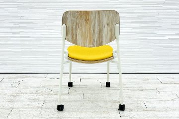 オカムラ ライブス ネスティングチェア 中古 Lives Nesting Chair ミーティングチェア 会議椅子 中古オフィス家具 イエローの画像