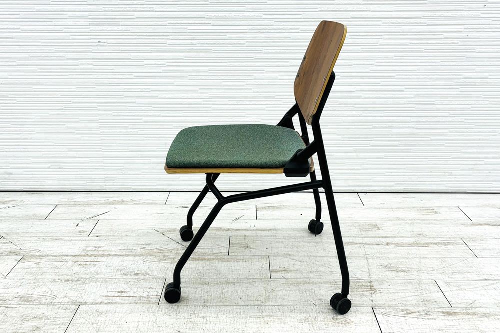 オカムラ ライブス ネスティングチェア 中古 Lives Nesting Chair ミーティングチェア 会議椅子 中古オフィス家具 ダークグリーンの画像