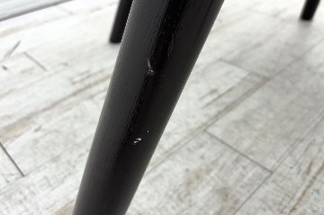 デフォルム プライバシーチェア 中古 ラウンジチェア Pod PET Felt Privacy Chair 中古オフィス家具 フレーム/ブラウン クッション/ブラウンの画像