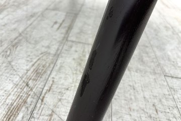 デフォルム プライバシーチェア 中古 ラウンジチェア Pod PET Felt Privacy Chair 中古オフィス家具 フレーム/ブラウン クッション/ブラウンの画像