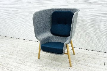 デフォルム プライバシーチェア 中古 ラウンジチェア Pod PET Felt Privacy Chair 中古オフィス家具 フレーム/グレー クッション/ブルーの画像