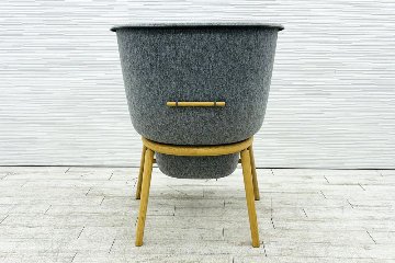 デフォルム プライバシーチェア 中古 ラウンジチェア Pod PET Felt Privacy Chair 中古オフィス家具 フレーム/グレー クッション/ブルーの画像
